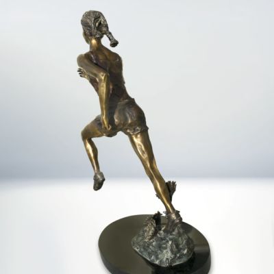 Run Free 13" Bronze